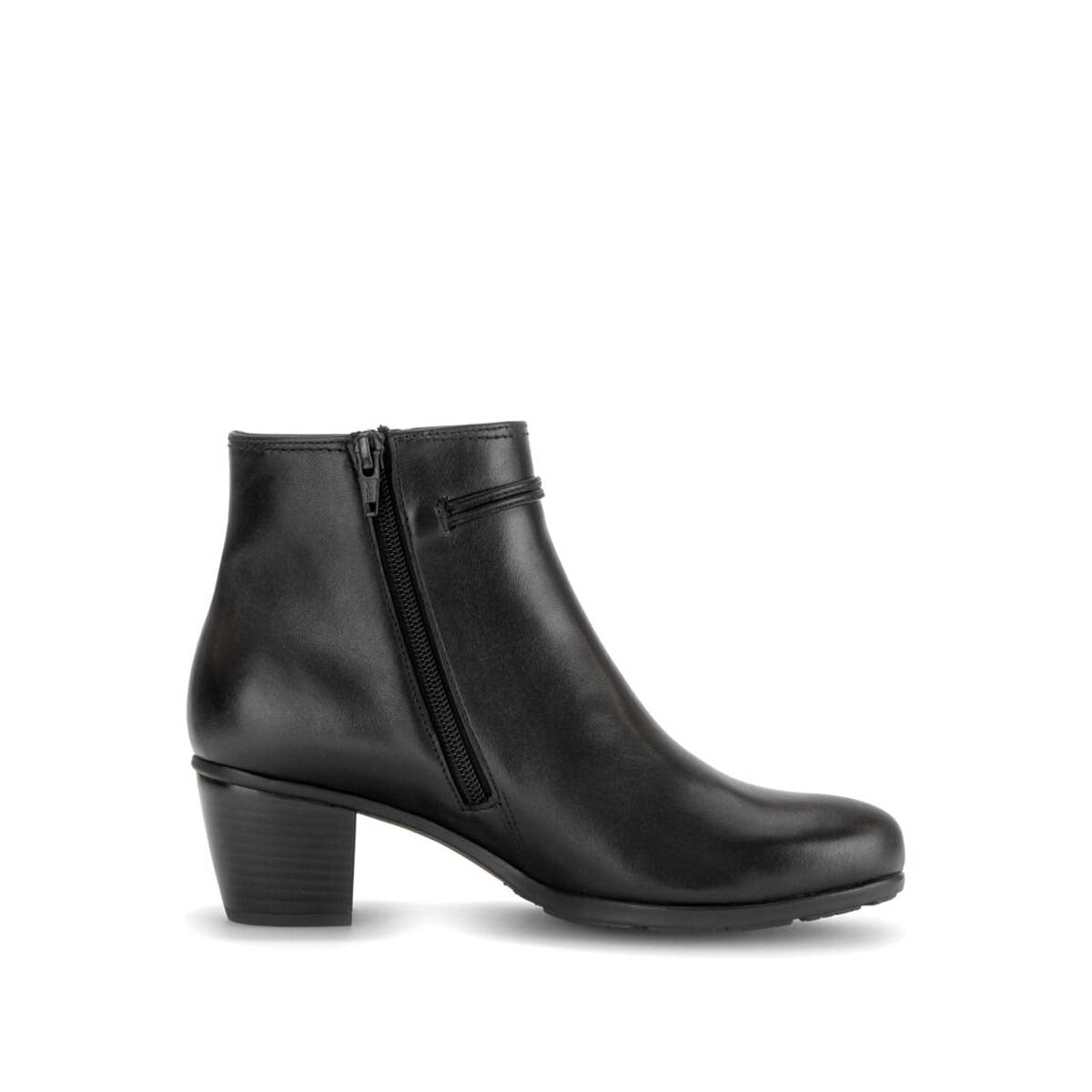 Gabor Elegant black ankle boots Black מגפי גאבור לנשים