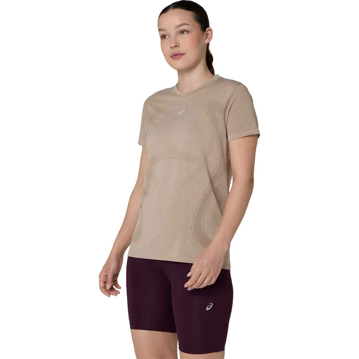 Asics 2012D292-200 Road Seamless SS Top Women Greige חולצת ריצה לנשים