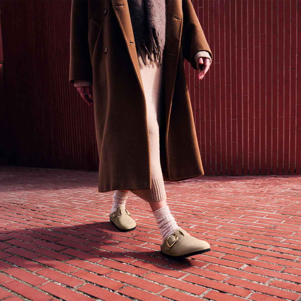 Birkenstock Boston Big Buckle Shearling Tabacco Brown כפכפי בירקנשטוק בוסטון פרווה לנשים