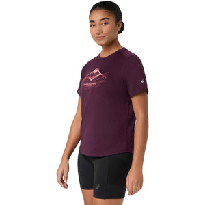 Asics Fujitrail Logo SS Top Women Dark Aubergine חולצת ריצה לנשים