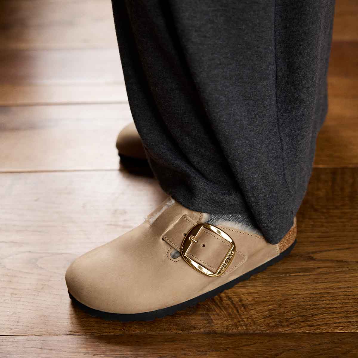Birkenstock Boston Big Buckle Shearling Tabacco Brown כפכפי בירקנשטוק בוסטון פרווה לנשים