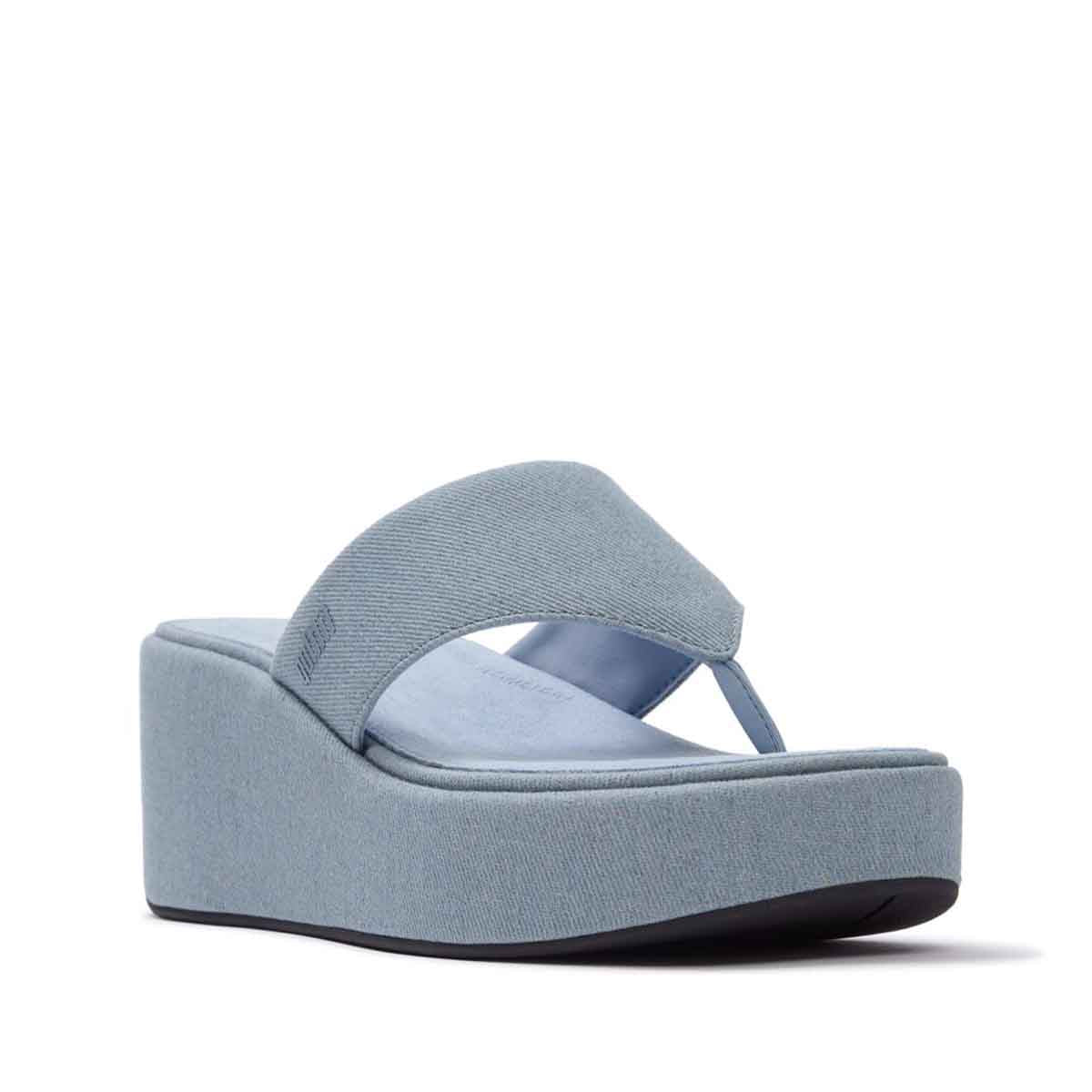 Fit Flop Platfformss Wedge Toe Post Light Denim סנדלי פיטפלופ לנשים