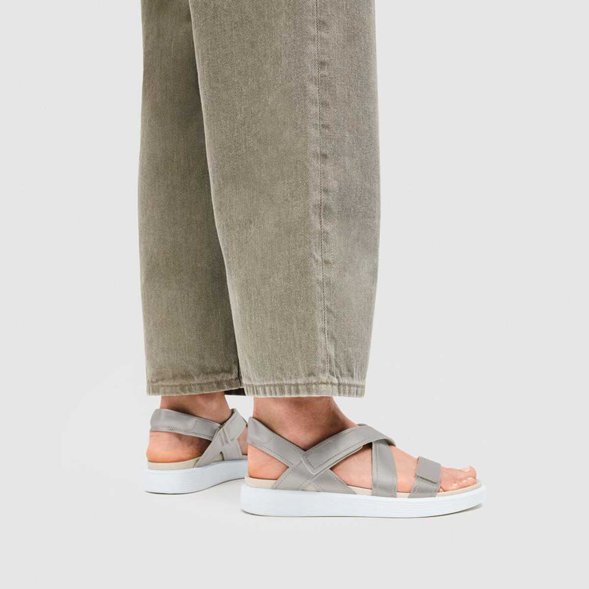 Ecco Soft Sandal Pure Cashmere Metallic סנדלי אקו לנשים