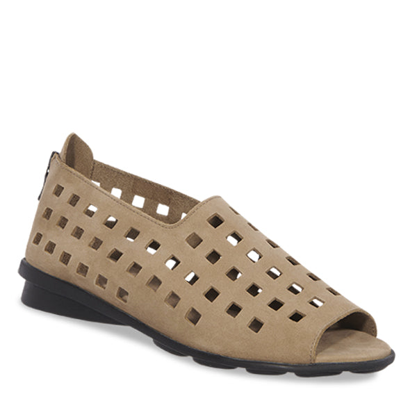 Arche DRICK TIMBER SABBIA סנדלי נשים