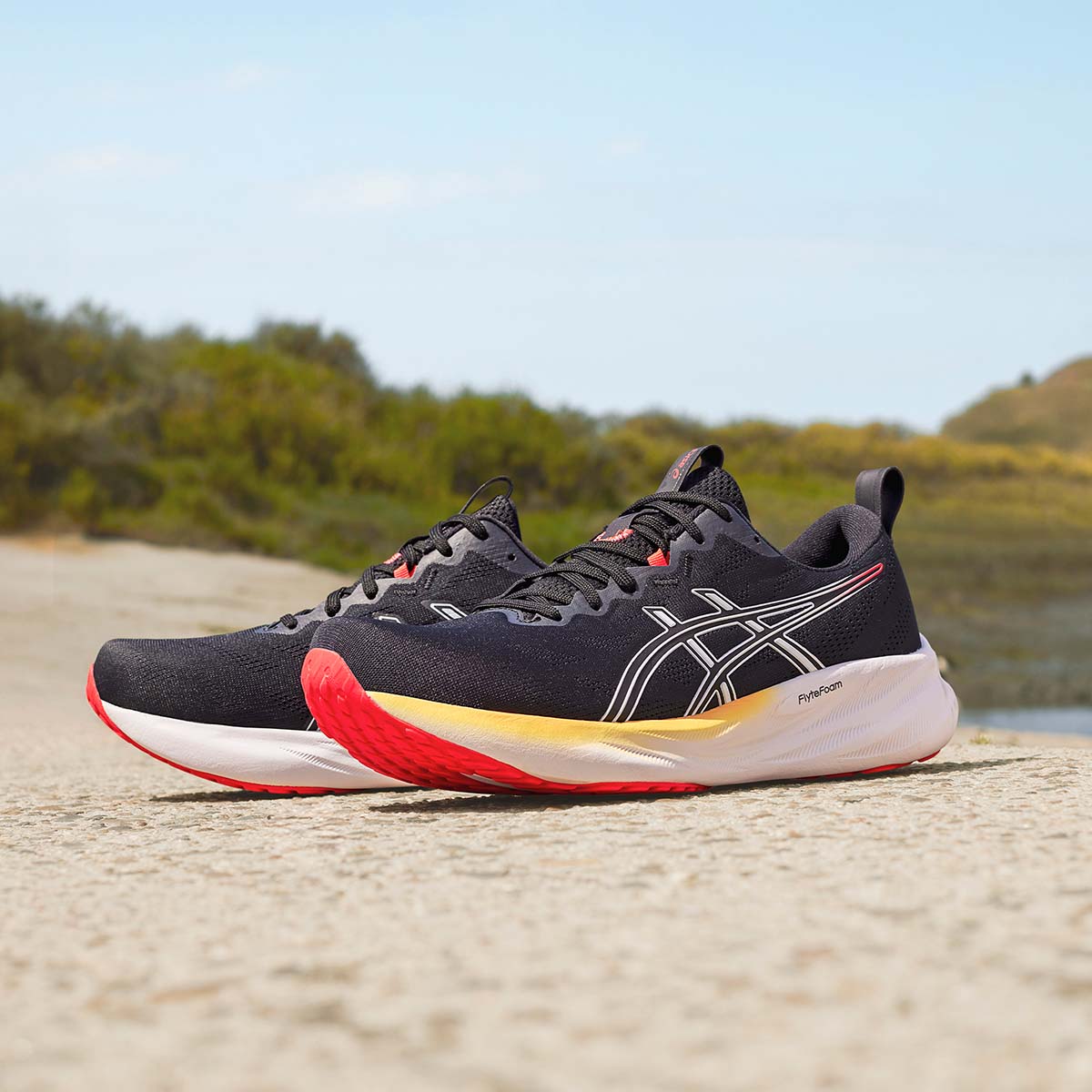 Asics Gel Pulse 16 Men Black White נעלי ריצה ג`ל פולס 16 לגברים