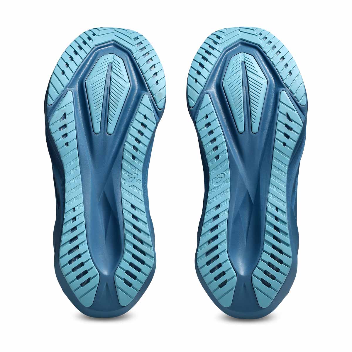 Asics Novablast 5 Men Winter Sea Stillwater נעלי ריצה נובה בלאסט 5 לגברים