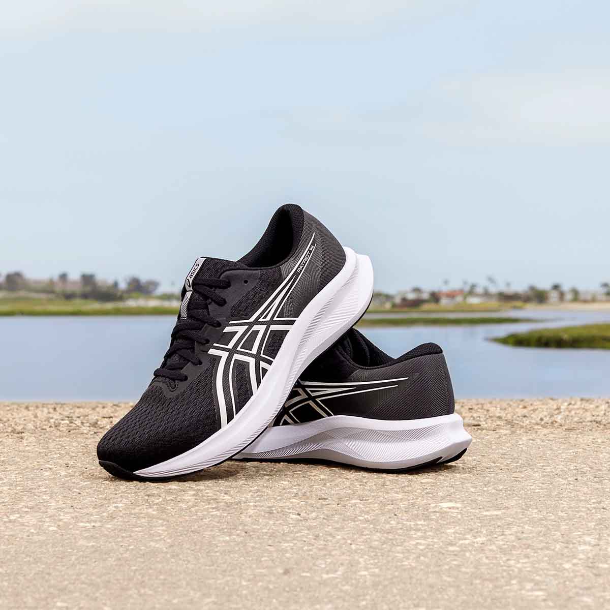 Asics Patriot 14 Men Black White נעלי ריצה פטריוט 14 לגברים