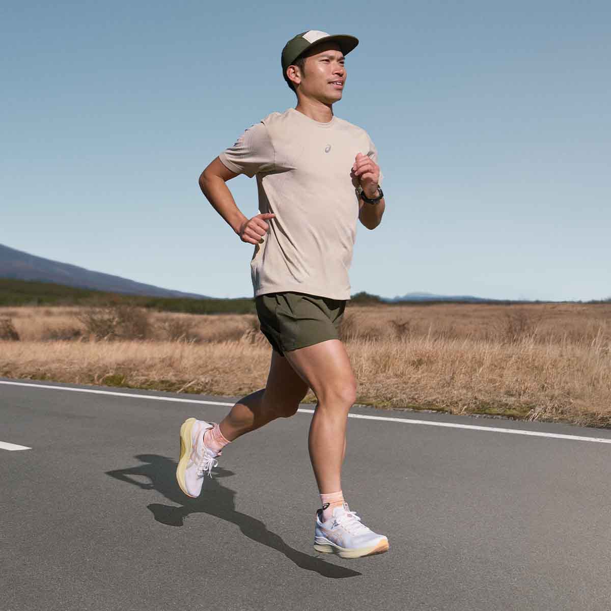 Asics Gel Kayano 32 Men White Orange Glow נעלי ריצה ג`ל קיאנו 32 לגברים