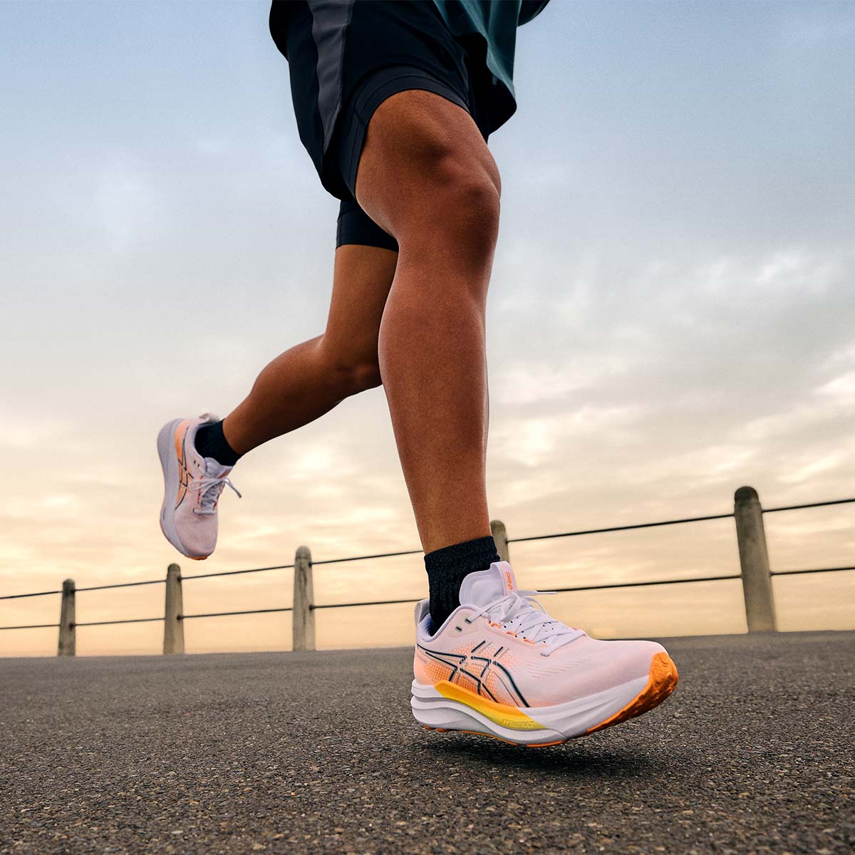 Asics 1011C167-101 Gel Kayano 33 Men - White Stadium Orange נעלי ריצה נעלי ריצה - Original's