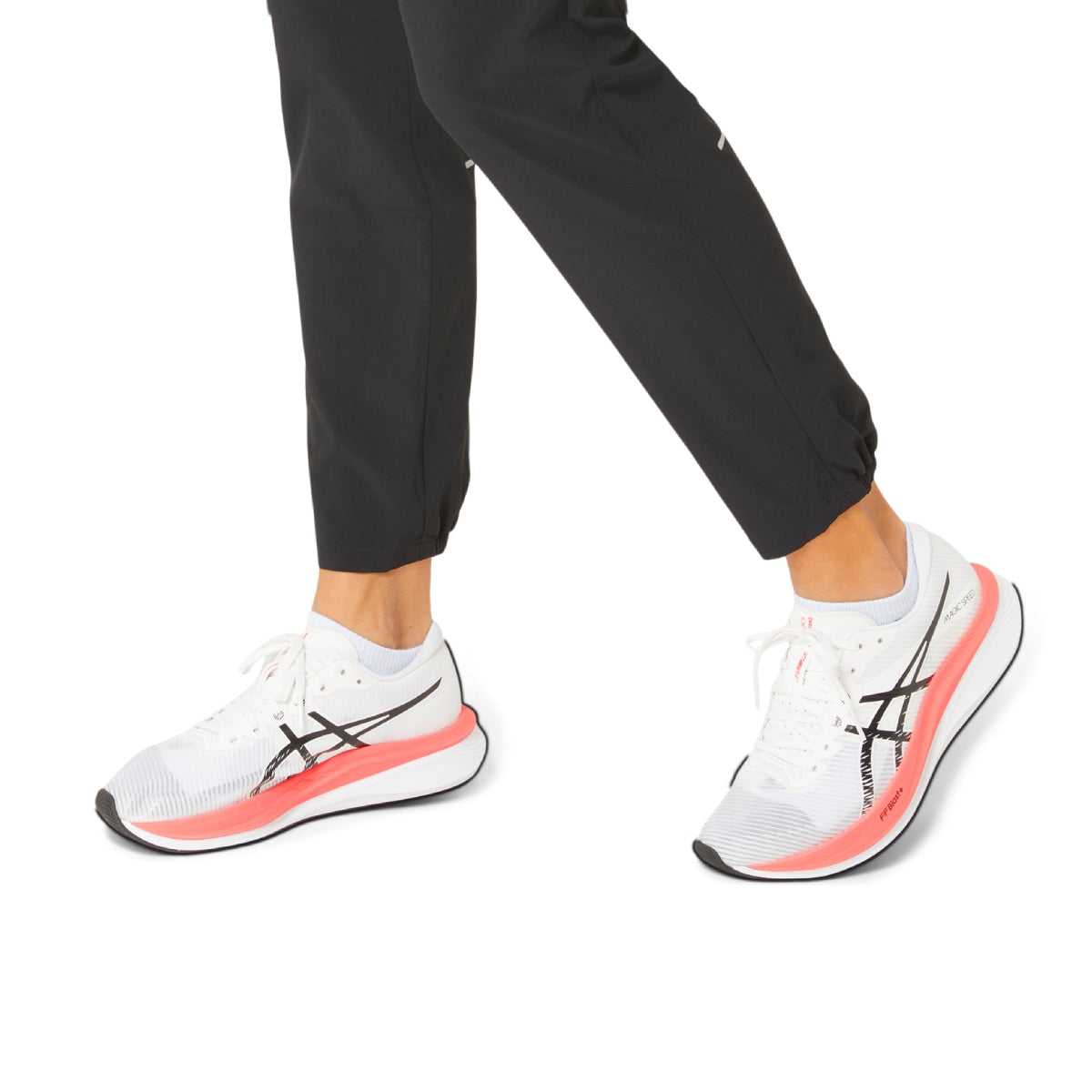 Asics Magic Speed 3 Women White Black נעלי נשים אסיקס