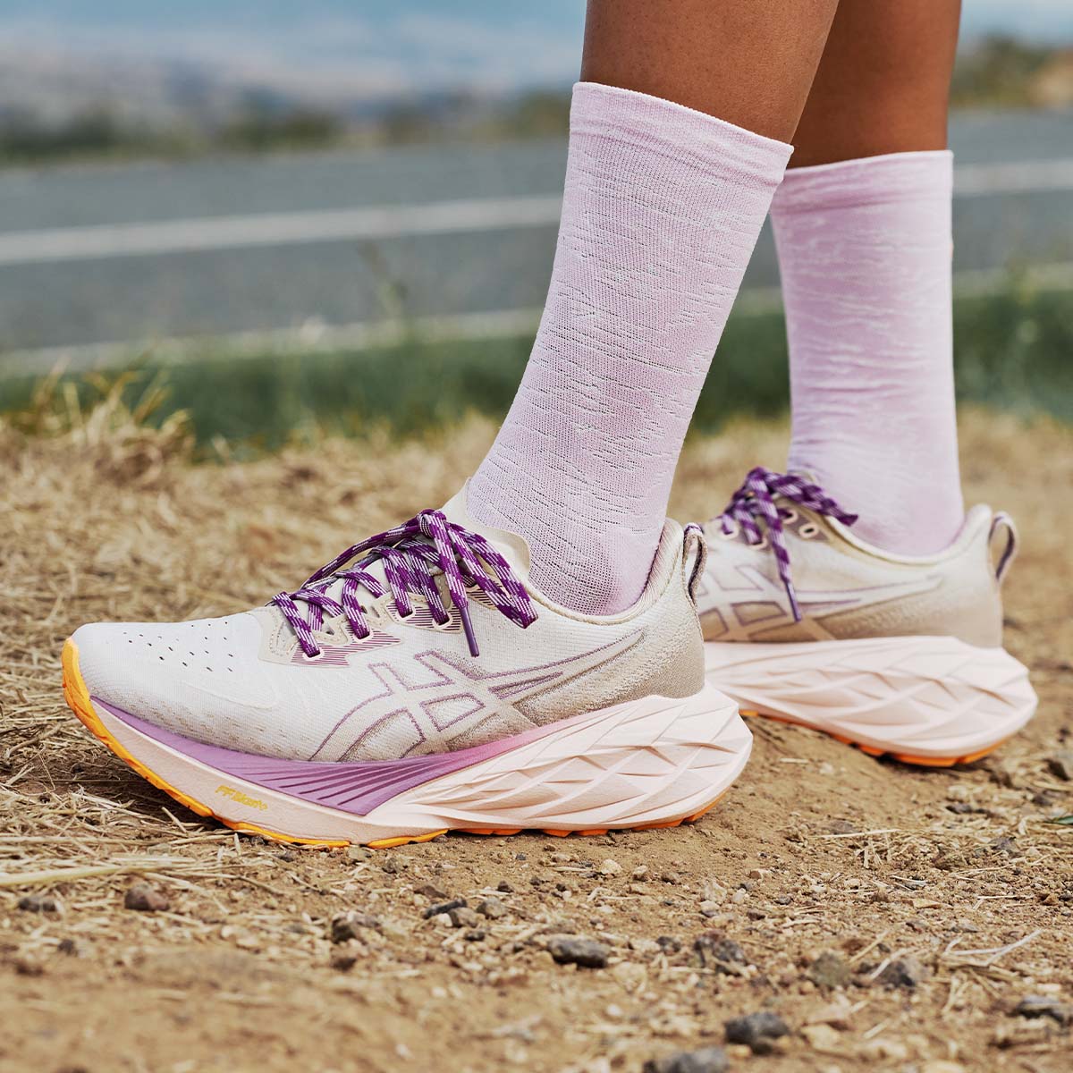 Asics Novablast 4 TR Women Nature Bathing Pearl Pink נובה בלאסט 4 לנשי ...