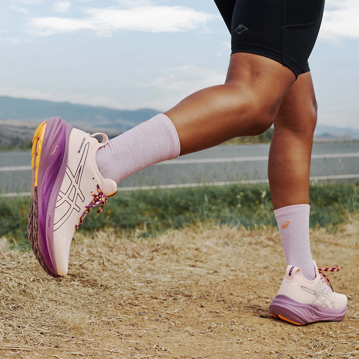 Asics Novablast 4 TR Women Nature Bathing Pearl Pink נובה בלאסט 4 לנשים