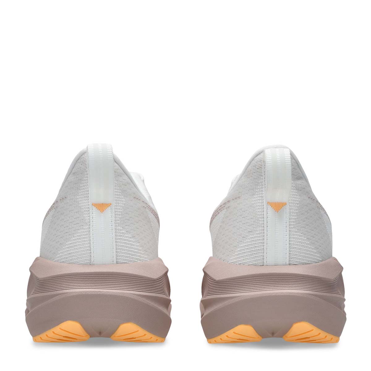 Asics Novablast 5 Women White Fawn נעלי ריצה נובה בלאסט 5 נשים