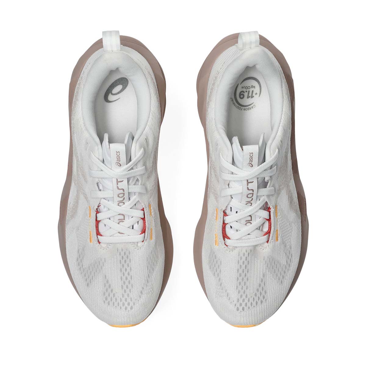 Asics Novablast 5 Women White Fawn נעלי ריצה נובה בלאסט 5 נשים