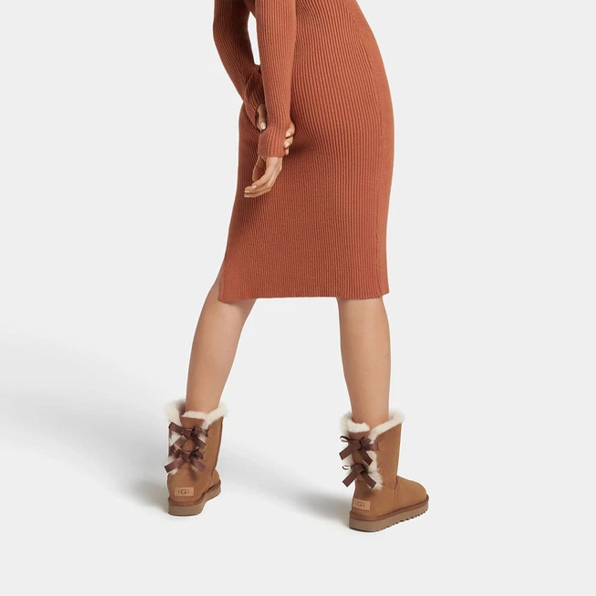 מגפי נשים בלי בו חום UGG Bailey Bo II Chestnut