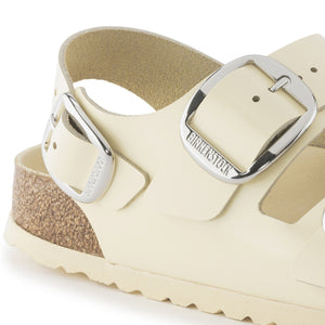 Birkenstock Big Buckle High Shine Butter HEX High Shine Butter בירקנשטוק סנדלי נשים