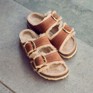 Birkenstock Arizona Big Buckle Shearling Cognac כפכפי בירקנשטוק לנשים