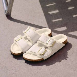 Birkenstock Arizona Shearling Antique White בירקנשטוק כפכפי נשים אריזונה עם פרווה