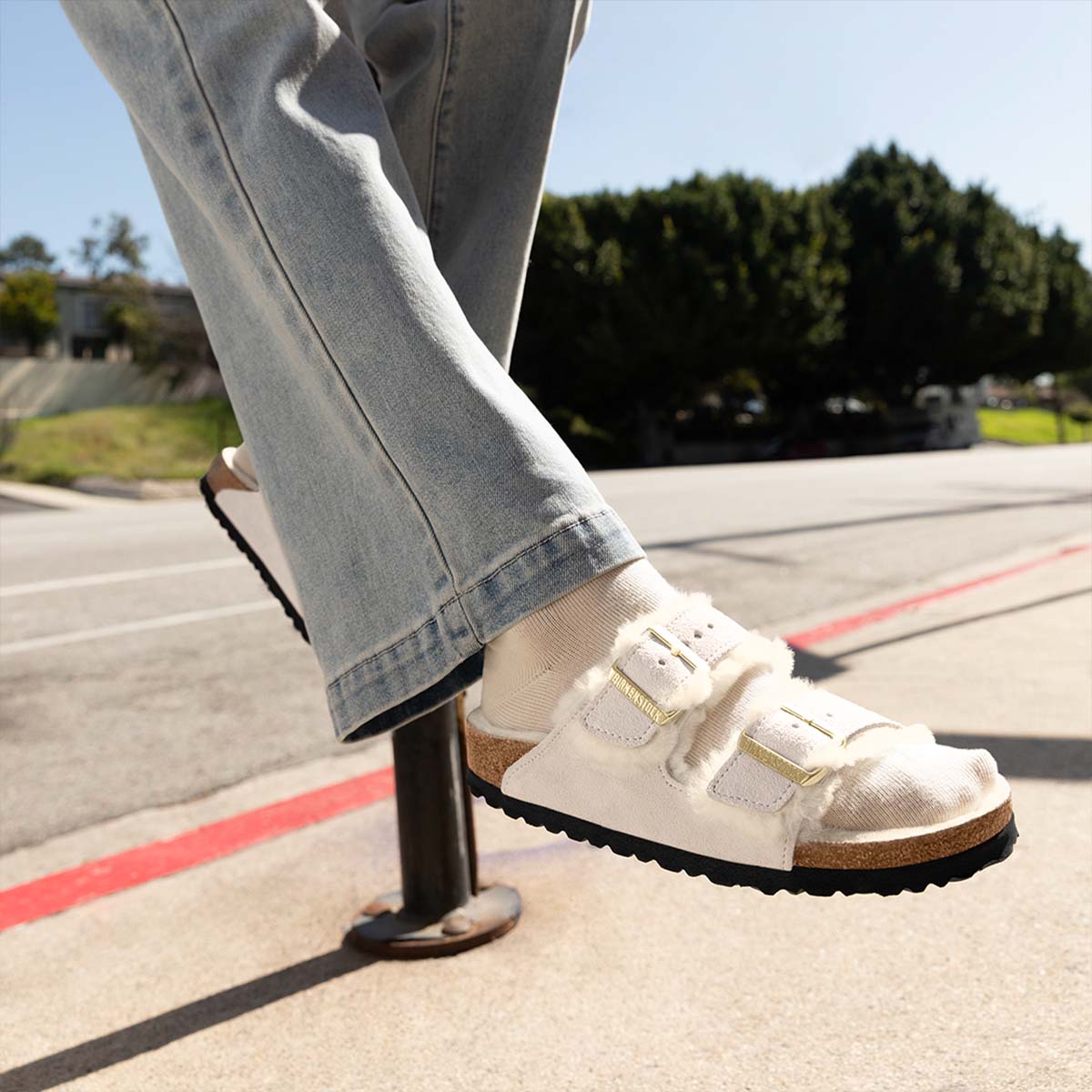 Birkenstock Arizona Shearling Antique White בירקנשטוק כפכפי נשים אריזונה עם פרווה