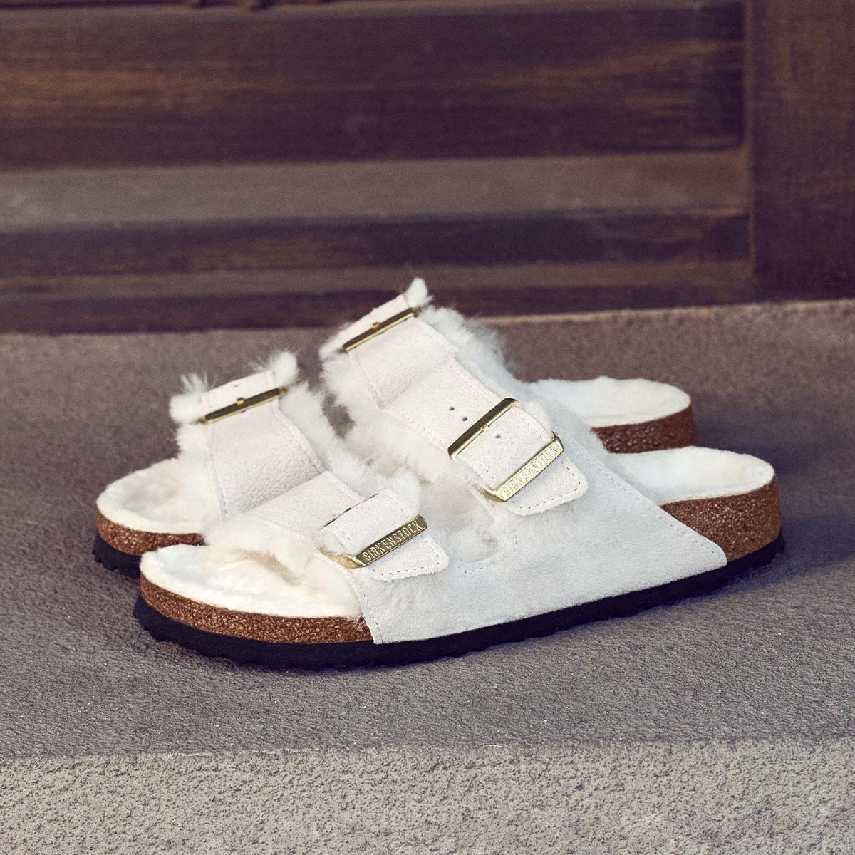 Birkenstock Arizona Shearling Antique White בירקנשטוק כפכפי נשים אריזונה עם פרווה