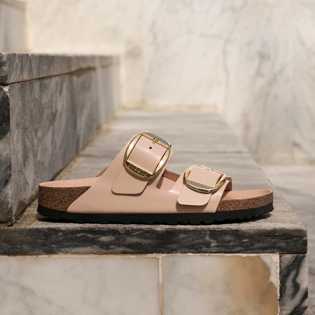 Birkenstock Arizona Big Buckle High Shine New Beige בירקנשטוק כפכפי נשים