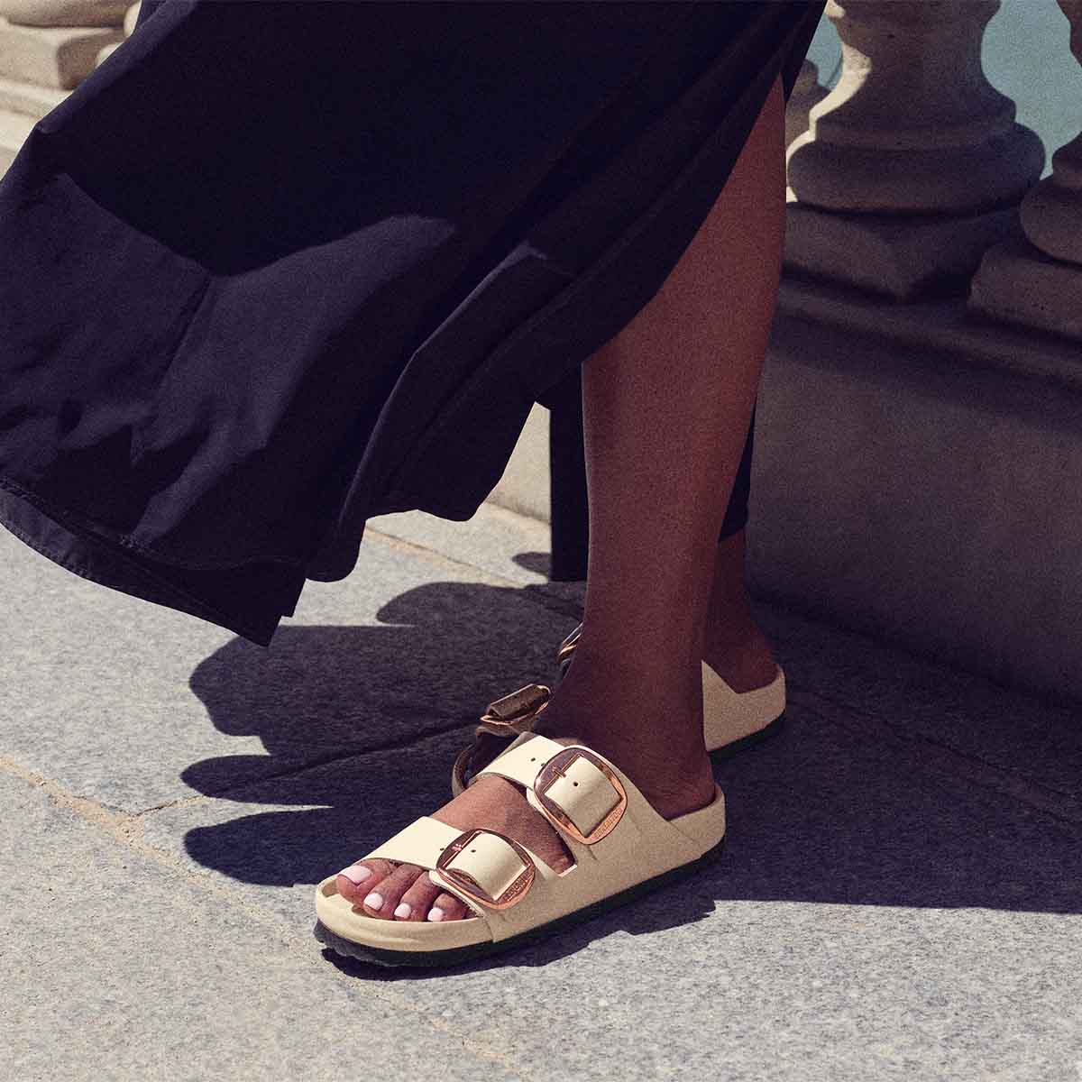 Birkenstock Arizona Big Buckle EXQ High-Shine Ecru כפכפי בירקנשטוק אריזונה אבזם בז