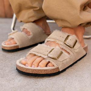 Birkenstock Arizona Shearling Taupe בירקנשטוק אריזונה פרווה טיופ כפכפי נשים