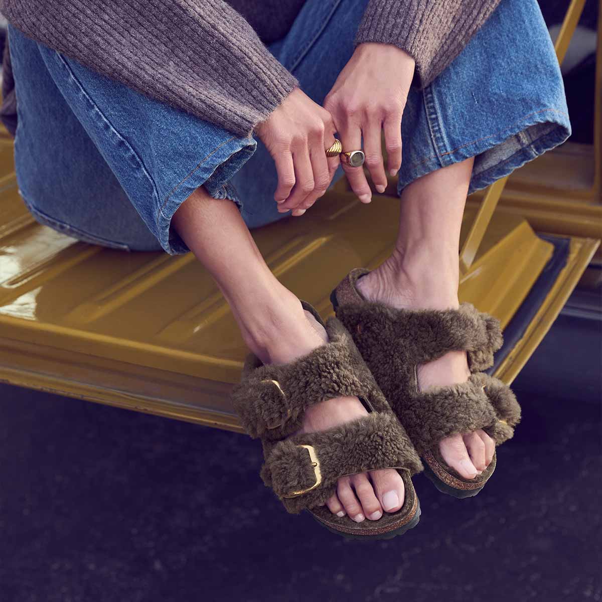 Birkenstock Arizona Big Buckle Teddy Concr Gray כפכפי נשים בירקנשטוק