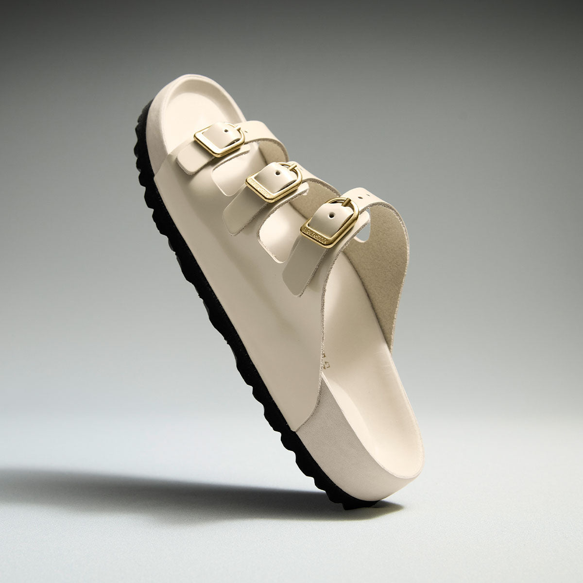 Birkenstock Florida Fresh High-Shine Ecru כפכפי בירקנשטוק פלורידה לנשים