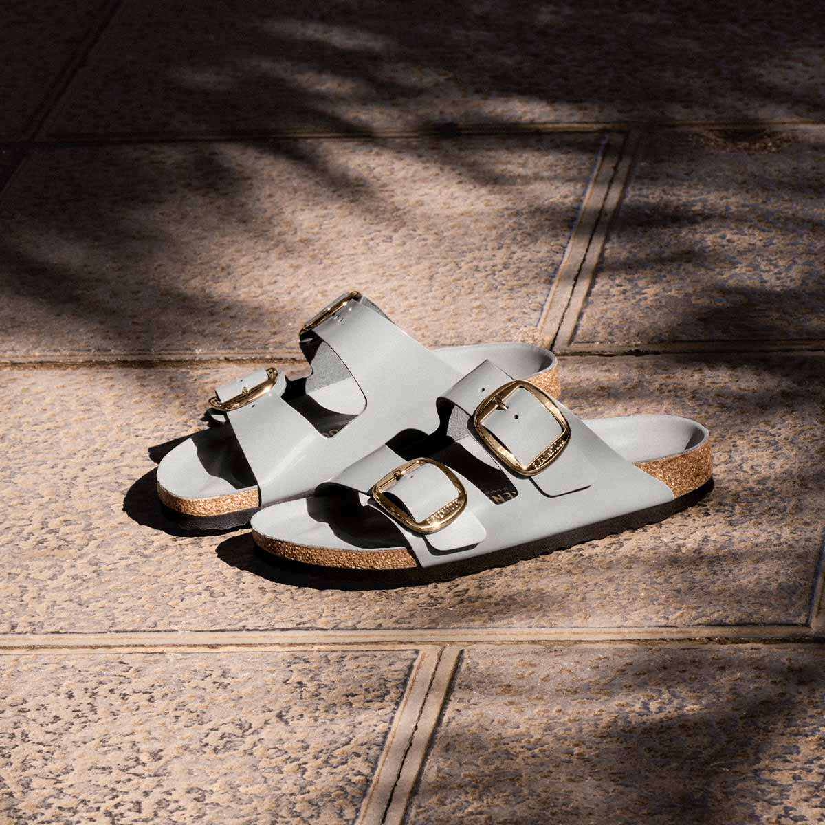 Birkenstock Arizona Big Buckle High-Shine Stone Coin כפכפי בירקנשטוק לנשים אריזונה אבזם סטון לק