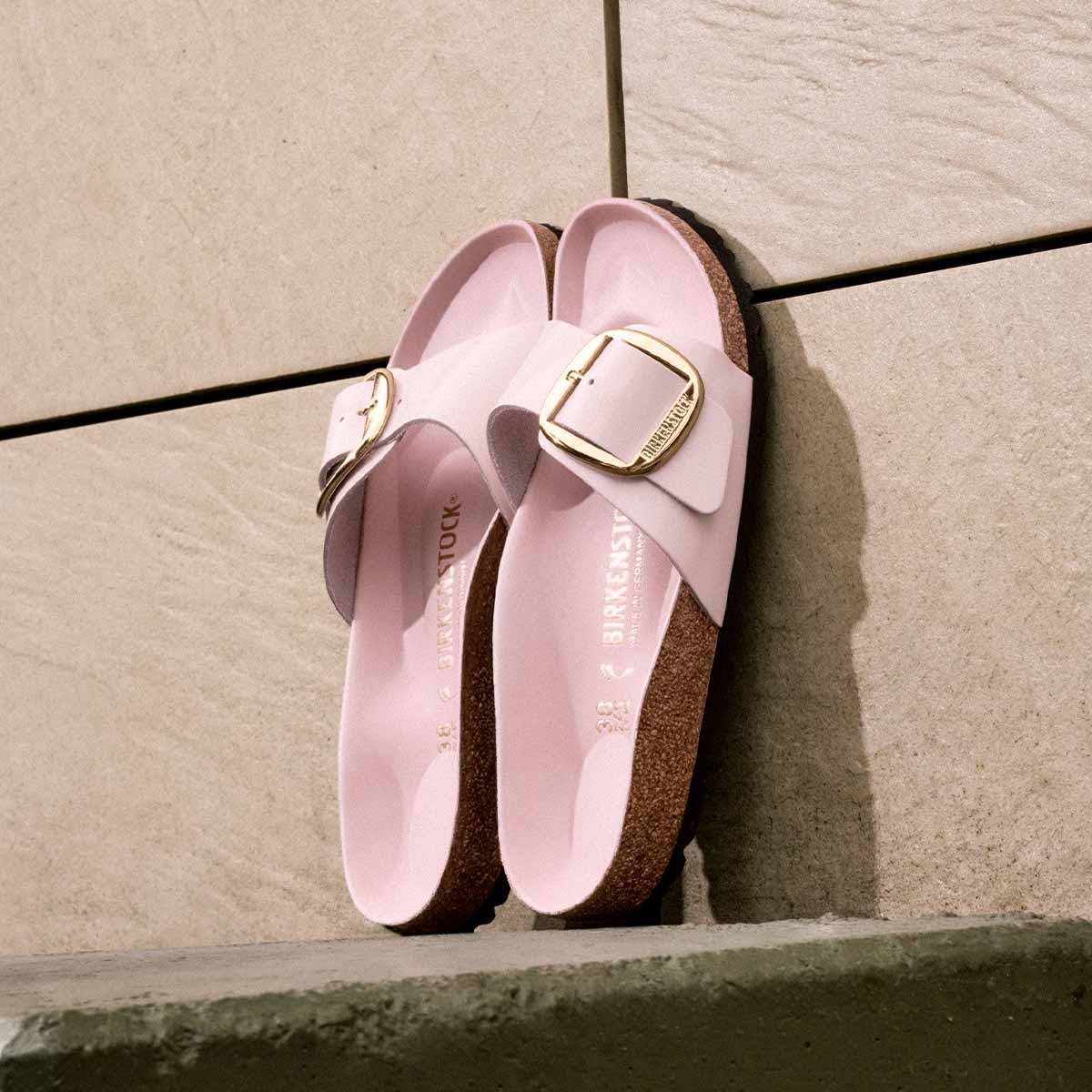 Birkenstock Madrid Big Buckle High-Shine Light Rose כפכפי מדריד אבזם לייט רוז