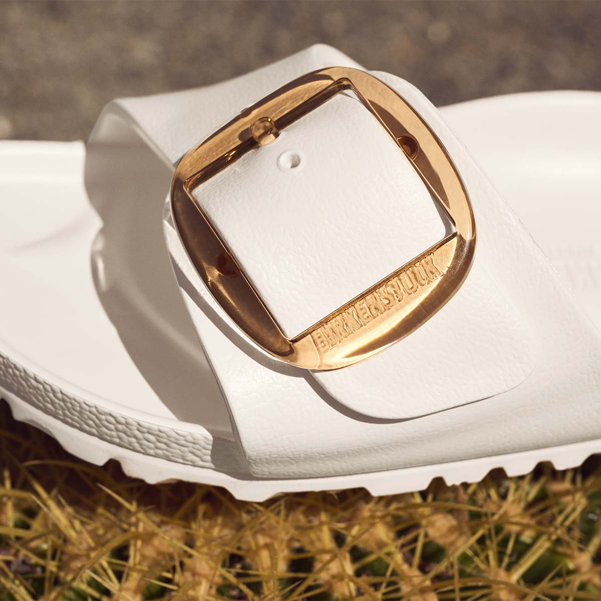 Birkenstock Madrid Big Buckle EVA Eggshell כפכפי בירקנשטוק לנשים מדריד אבזם אגשל