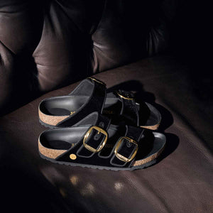 Birkenstock Arizona Big Buckle Piping Rivet Logo Black Velvet כפכפי בירקנשטוק אריזונה לנשים