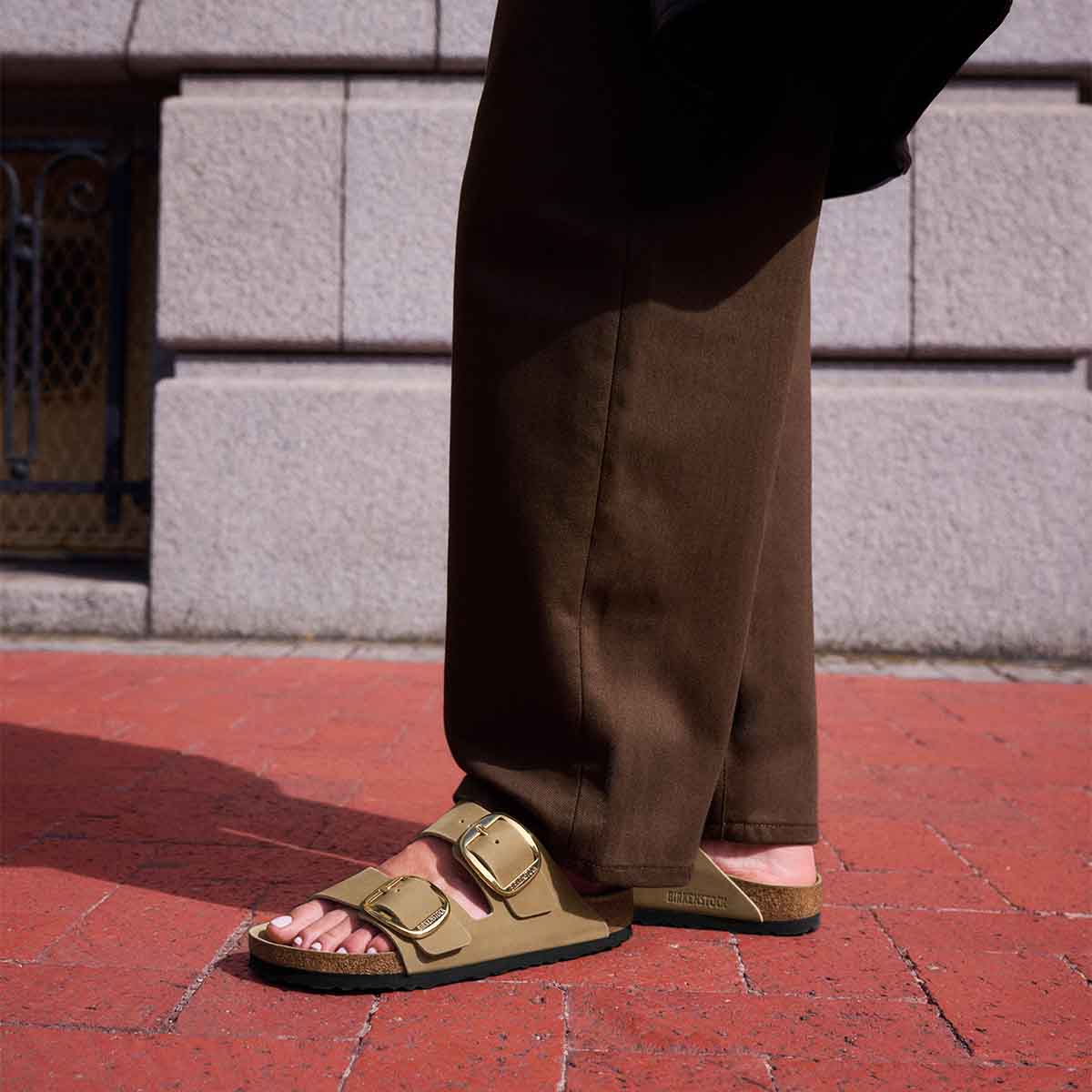 Birkenstock Arizona Big Buckle Tabacco Brown כפכפי אריזונה אבזם גדול חום טבק לנשים