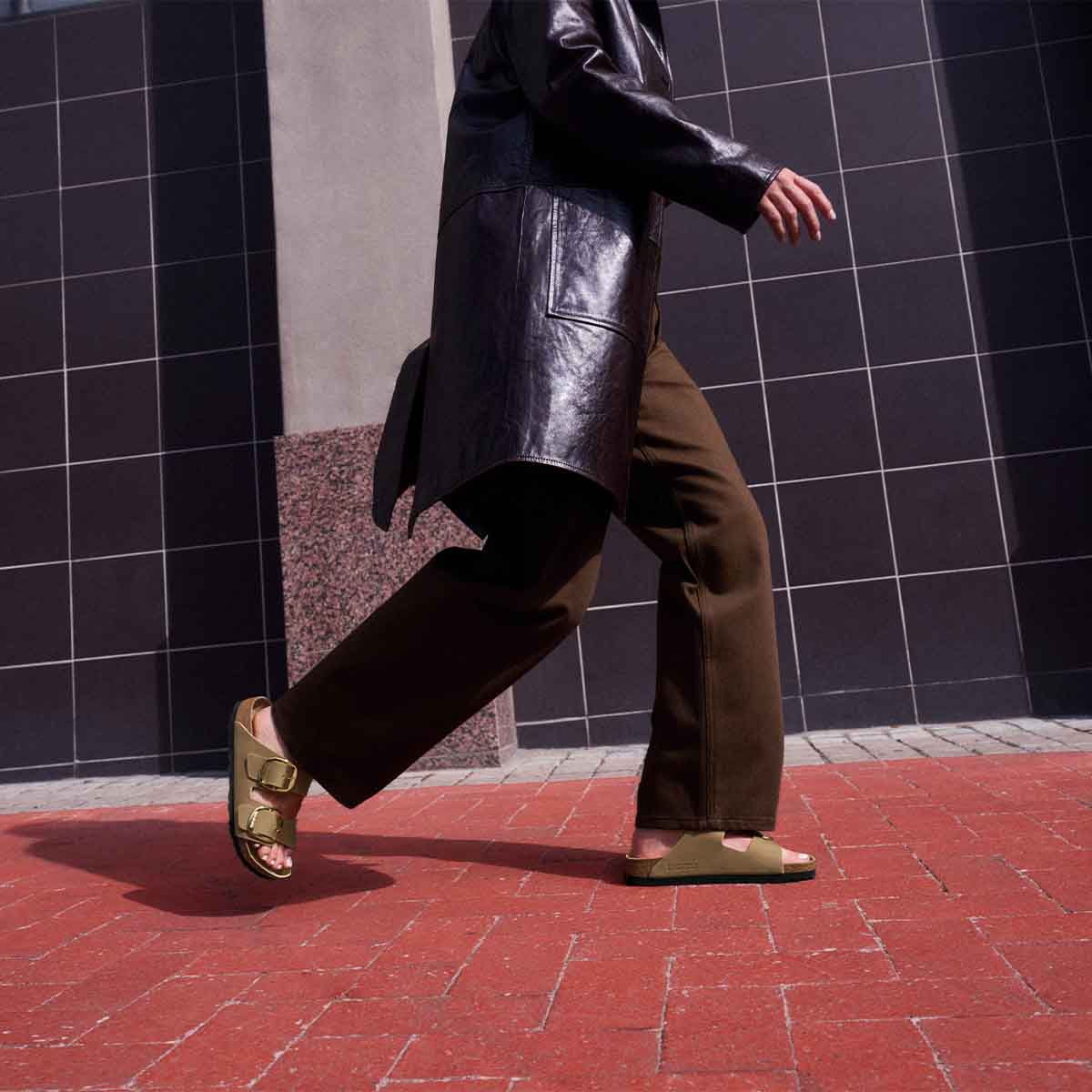 Birkenstock Arizona Big Buckle Tabacco Brown כפכפי אריזונה אבזם גדול חום טבק לנשים