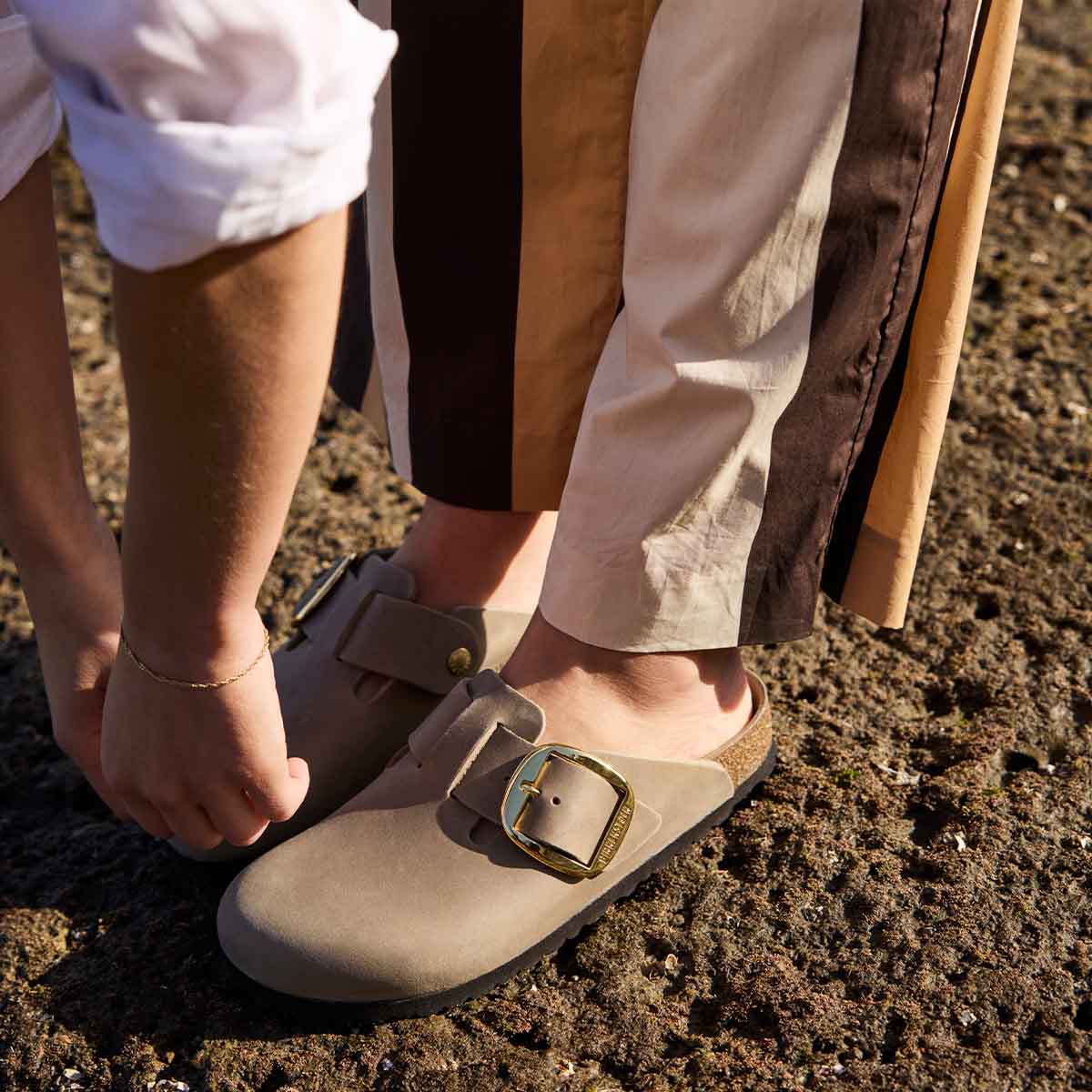 Birkenstock Boston Big Buckle Tabacco Brown כפכפי נשים בוסטון אבזם גדול חום טבק