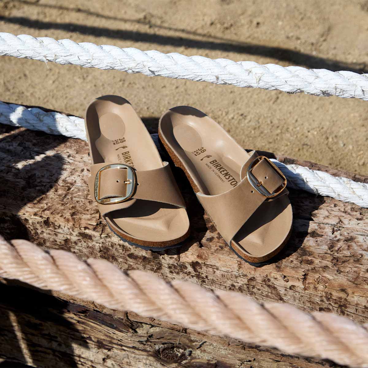 Birkenstock Madrid Big Buckle Tabacco Brown כפכפי בירקנשטוק מדריד אבזם גדול חום טבק