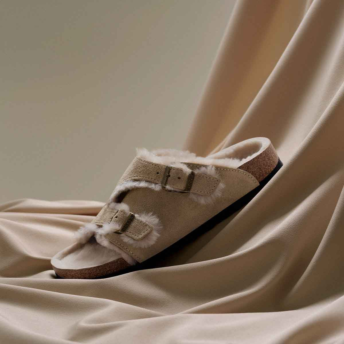 Birkenstock Zurich Lammfell Taupe כפכפי בירקנשטוק יוניסקס ציריך טיופ