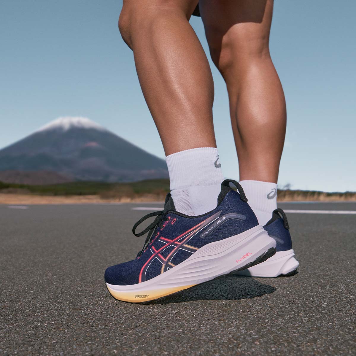 Asics Gel Kayano 32 Men Midnight Black נעלי ריצה ג`ל קיאנו 32 לגברים