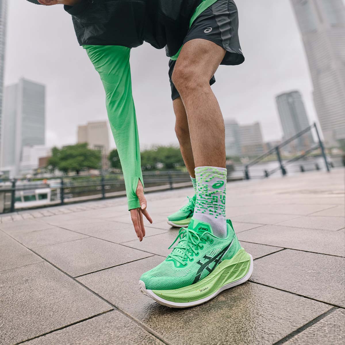 Asics Superblast 2 Ekiden Unisex Vital Green Black נעלי ריצה סופר בלאסט 2 יוניסקס