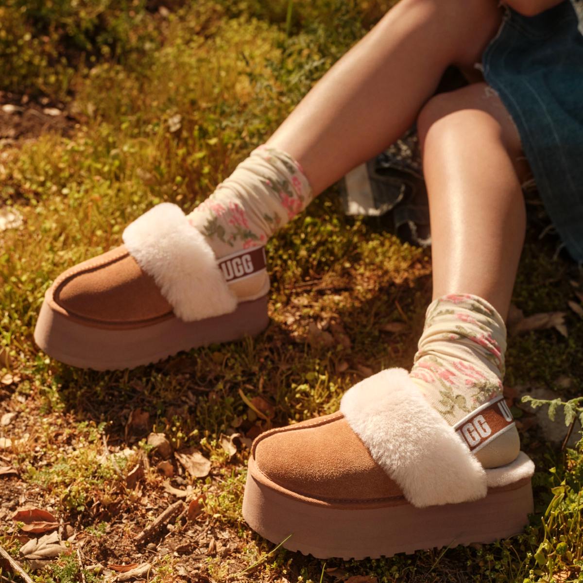 UGG Women's Funkette Chestnut סנדליי פלטפורמה פאנקט חום