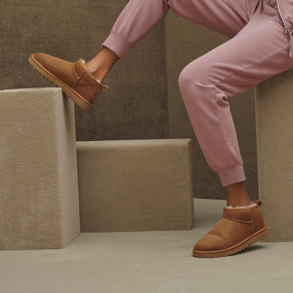 UGG Classic Ultra Mini Chestnut מגפי נשים קלאסיק אולטרה מיני חום