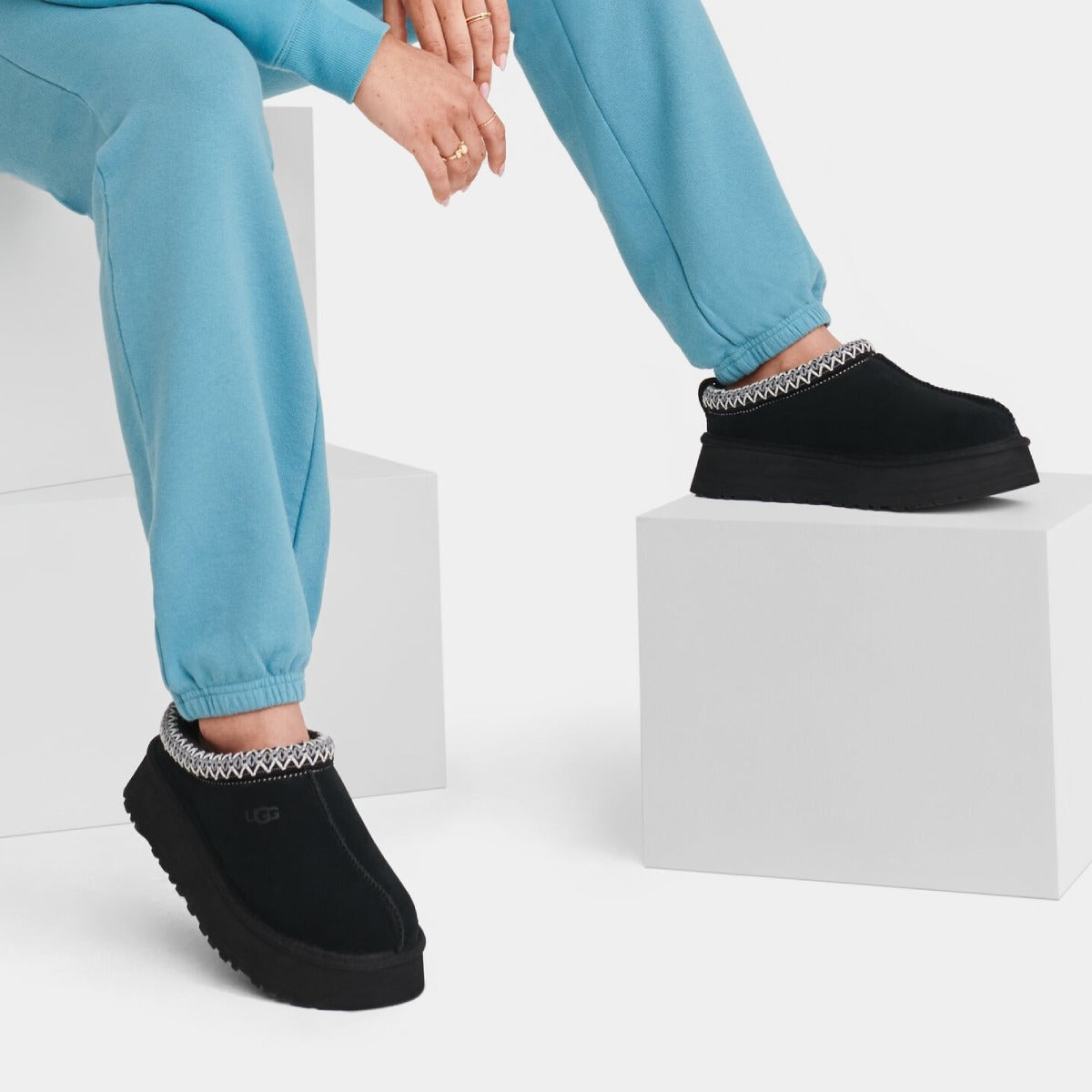 UGG Women's Tazz II Black כפכפי טאז שחור לנשים