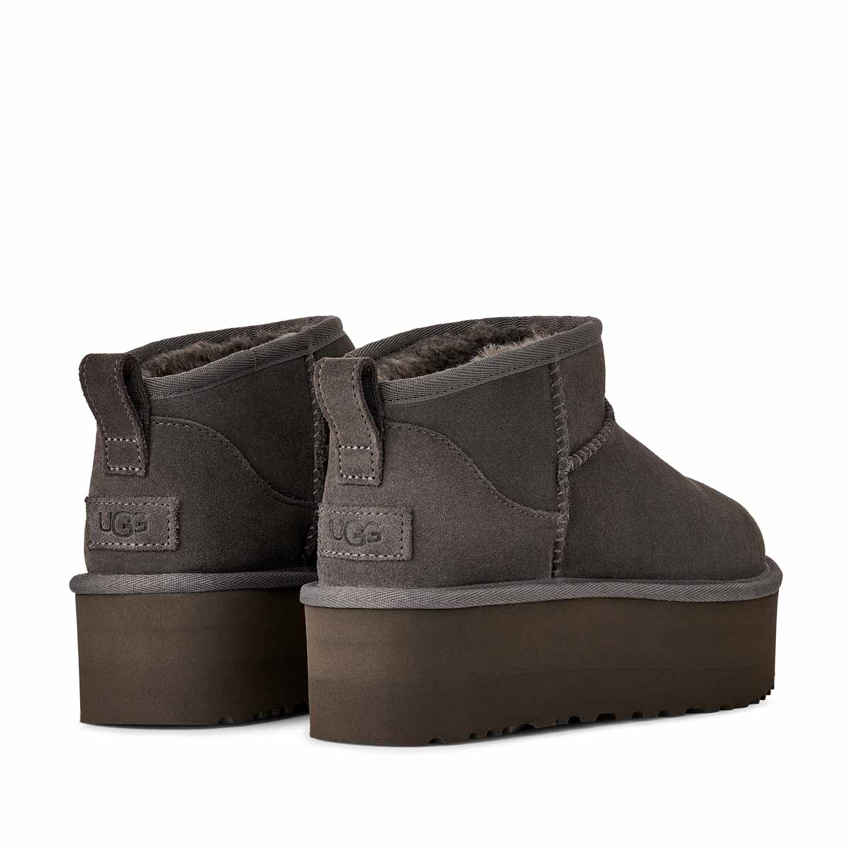 UGG Classic Ultra Mini Platform Charcoal מגפי קלאסיק אולטרה מיני פלטפורם
