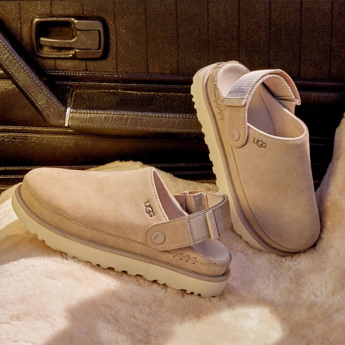 UGG Goldenstar Clog Sand Women כפכפי אגג לנשים גולדנסטאר קלוג סנד