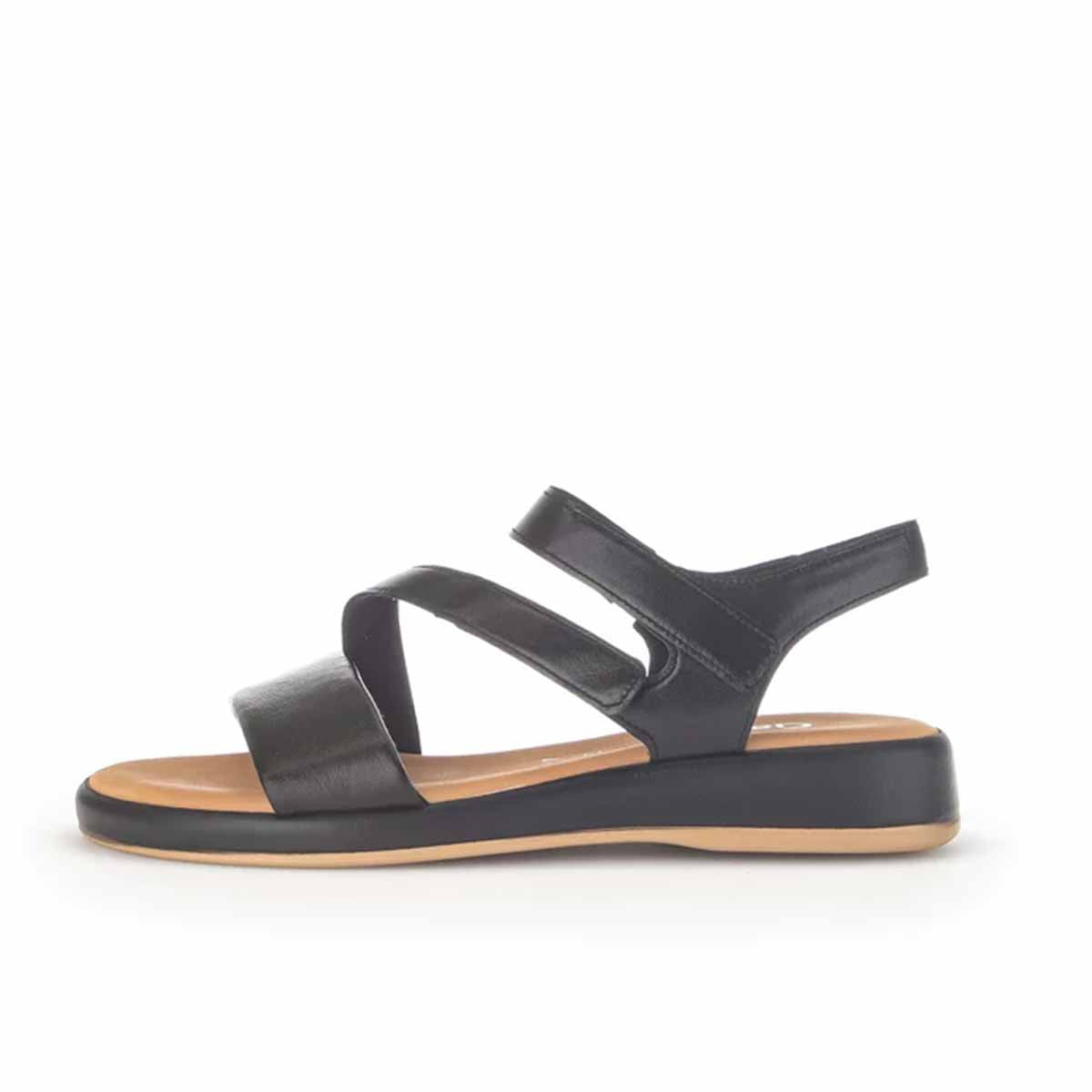 Gabor Black strappy sandal סנדלי גאבור לנשים