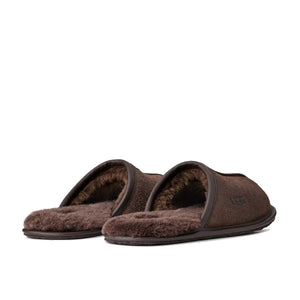 UGG Scuff Leather Distressed Dusted Cocoa נעלי בית גברים שופט חום