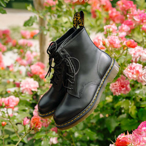 נעלי ד״ר מרטינס Dr. Martens Boot Smooth Black 1460