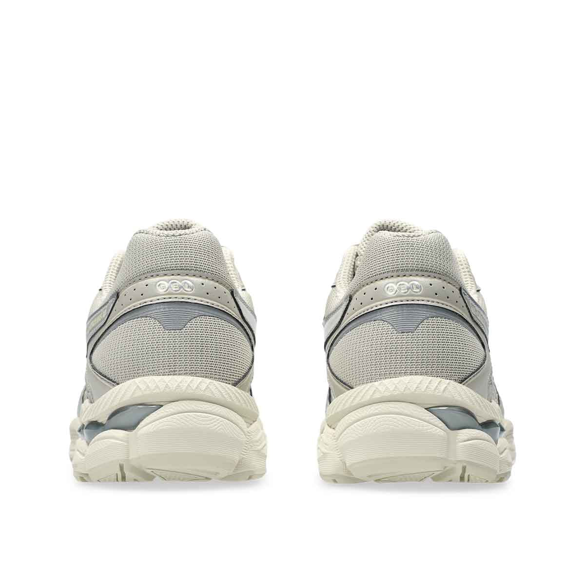 Asics Gel Cumulus 16 Unisex Dried Leaf Green סניקרס ג'ל קומולוס 16 יוניסקס