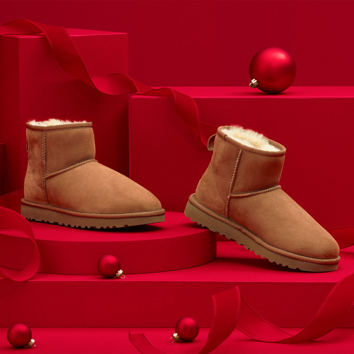 UGG Classic Mini Chestnut מגפי נשים קלאסיק מיני חום